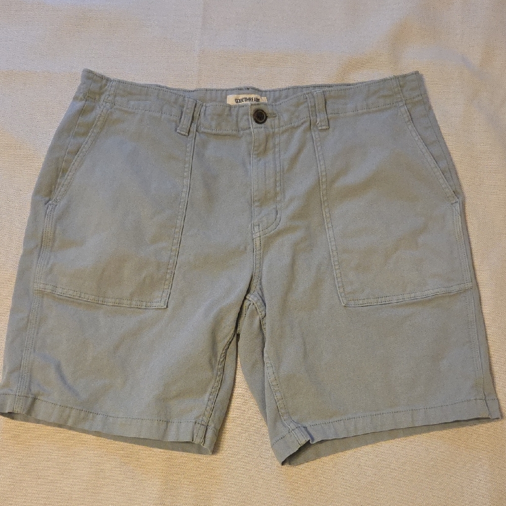 Goodthreads Men's 8.5" Inseam Flat Front Stretch Chino Shorts Light Gray Size 36